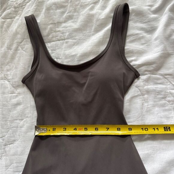 Grey Twist-Front Flared Jumpsuit – XS (75% Nylon, 25% Spandex) - Picture 12 of 16